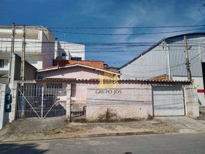 Casa, 4 quartos, 197 m² - Foto 1