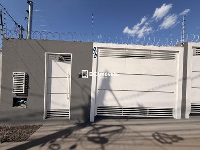 Casa, 2 quartos, 45 m² - Foto 1