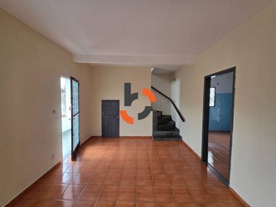 Casa, 2 quartos, 125 m² - Foto 1