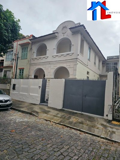 Casa, 10 quartos, 240 m² - Foto 1