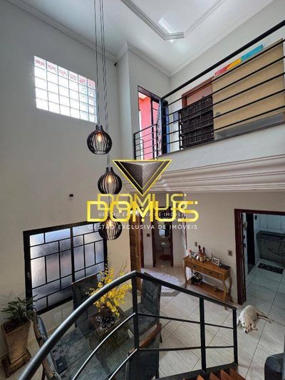 Sobrado, 4 quartos, 209 m² - Foto 2