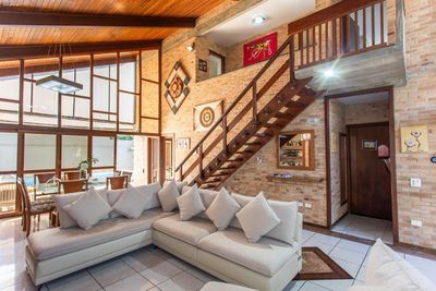 Sobrado, 4 quartos, 360 m² - Foto 1