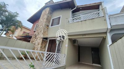 Casa, 3 quartos, 122 m² - Foto 1