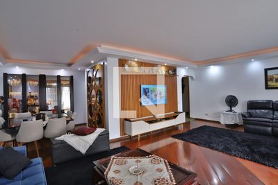 Apartamento, 3 quartos, 220 m² - Foto 1