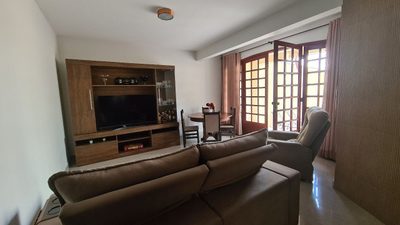 Casa, 4 quartos, 360 m² - Foto 2