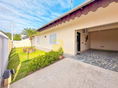 Casa, 4 quartos, 174 m² - Foto 1