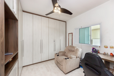 Casa, 4 quartos, 230 m² - Foto 2