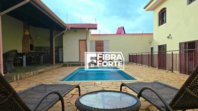 Casa, 3 quartos, 223 m² - Foto 2