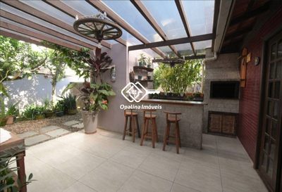 Casa, 4 quartos, 223 m² - Foto 1