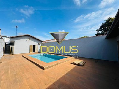 Casa, 3 quartos, 215 m² - Foto 2