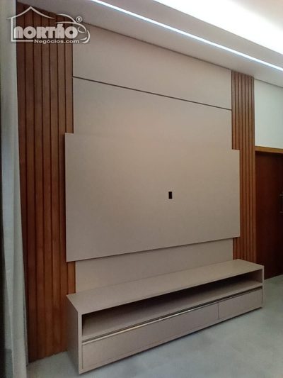 Casa, 4 quartos, 170 m² - Foto 3
