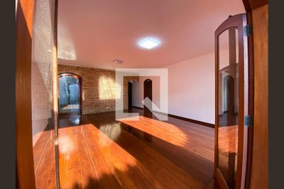 Casa, 7 quartos, 380 m² - Foto 1