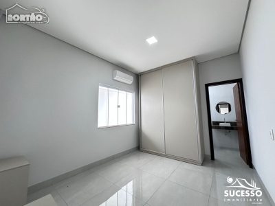 Casa, 3 quartos, 107 m² - Foto 3