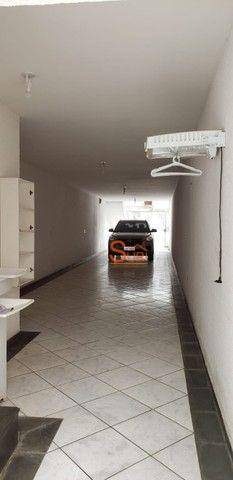 Sobrado, 3 quartos, 242 m² - Foto 1