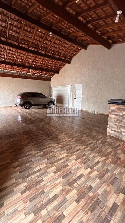 Casa, 3 quartos, 193 m² - Foto 2