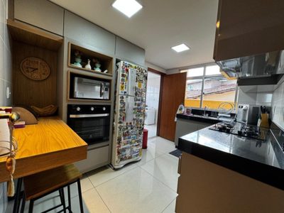 Casa, 3 quartos, 213 m² - Foto 1