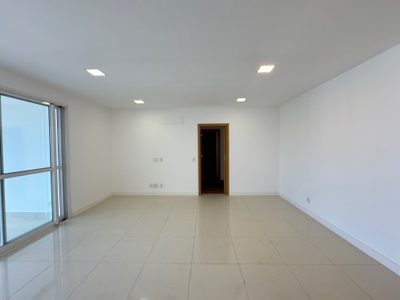 Apartamento, 3 quartos, 130 m² - Foto 4