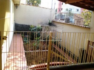 Casa, 2 quartos, 240 m² - Foto 1