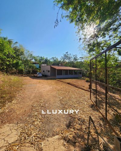 Chácara, 3 quartos, 2700 m² - Foto 1