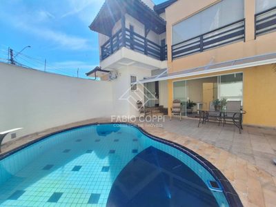 Casa, 3 quartos, 240 m² - Foto 1