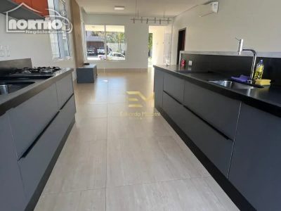 Casa, 1 quarto, 197 m² - Foto 3