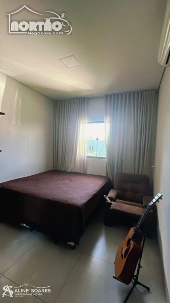 Casa, 4 quartos, 130 m² - Foto 2