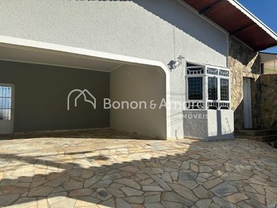 Casa, 4 quartos, 300 m² - Foto 1