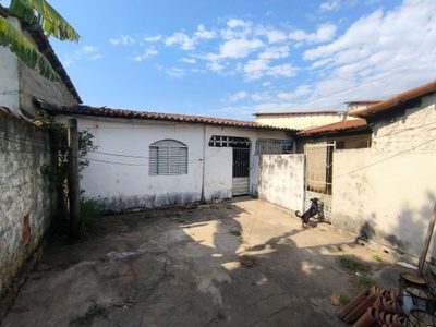 Casa, 3 quartos, 182 m² - Foto 2