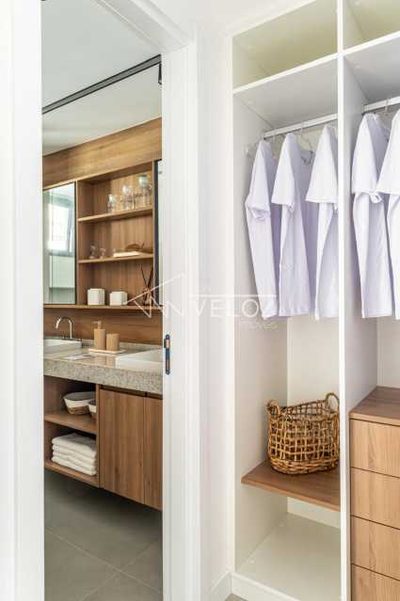 Apartamento, 3 quartos, 208 m² - Foto 1