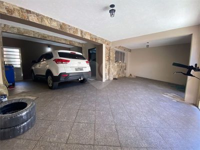 Sobrado, 3 quartos, 207 m² - Foto 1