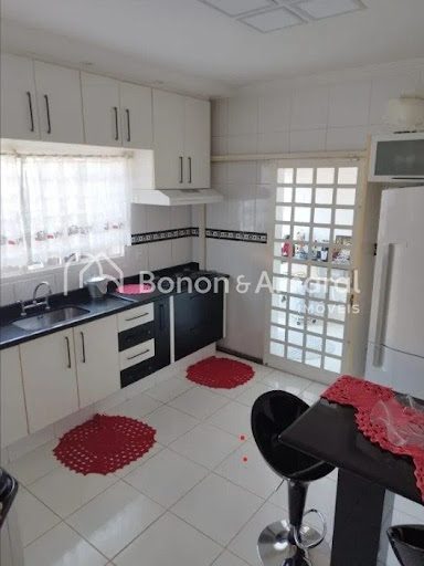 Casa, 3 quartos, 280 m² - Foto 4