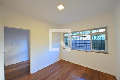 Casa, 3 quartos, 130 m² - Foto 1