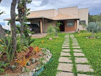 Chácara, 3 quartos, 1102 m² - Foto 1