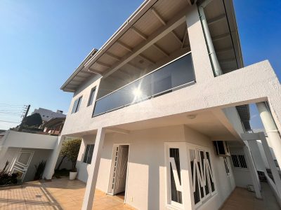 Casa, 4 quartos, 395 m² - Foto 1