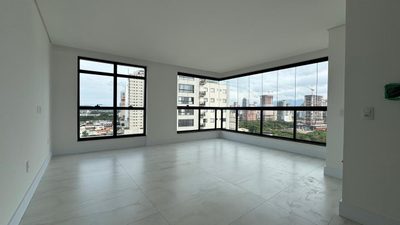 Apartamento, 3 quartos, 117 m² - Foto 1