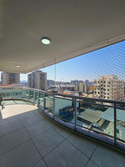 Cobertura, 3 quartos, 217 m² - Foto 2