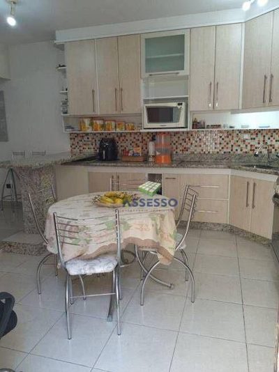 Casa, 2 quartos, 136 m² - Foto 1