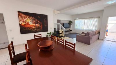 Sobrado, 3 quartos, 173 m² - Foto 1