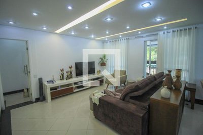 Apartamento, 4 quartos, 205 m² - Foto 1