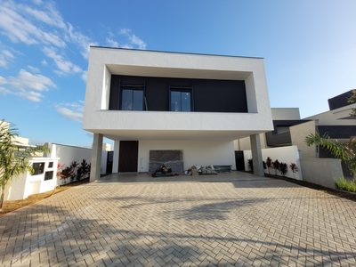 Sobrado, 5 quartos, 396 m² - Foto 1
