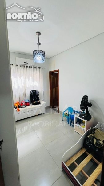 Casa, 3 quartos, 214 m² - Foto 4