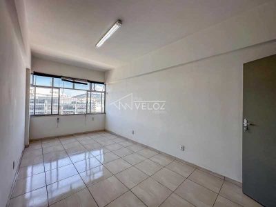 Apartamento, 1 quarto, 29 m² - Foto 1