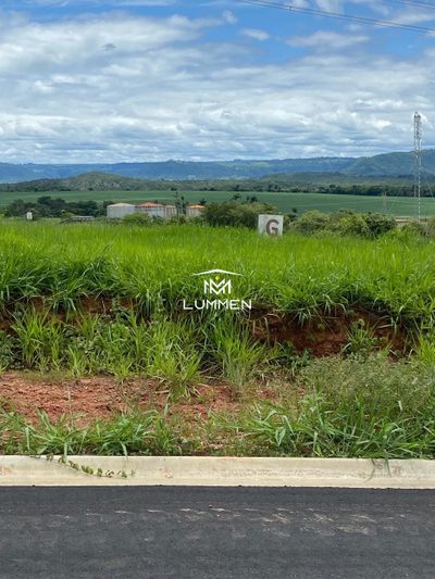 Terreno, 300 m² - Foto 1