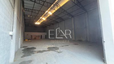 Depósito-Galpão, 555 m² - Foto 1