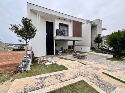 Casa, 3 quartos, 268 m² - Foto 1