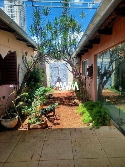 Casa, 4 quartos, 455 m² - Foto 1