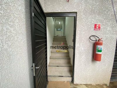 Depósito-Galpão, 1350 m² - Foto 2