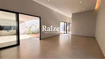 Casa, 3 quartos, 222 m² - Foto 1
