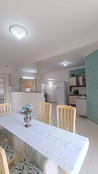 Casa, 4 quartos, 170 m² - Foto 2