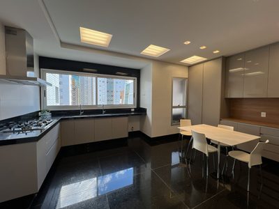 Apartamento, 4 quartos, 295 m² - Foto 1